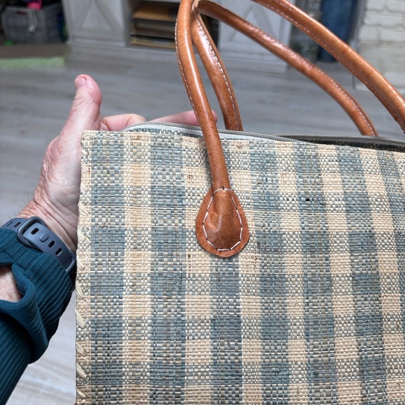 Plaid Tan and Green Women's Straw Handbag - Picture 6 of 6